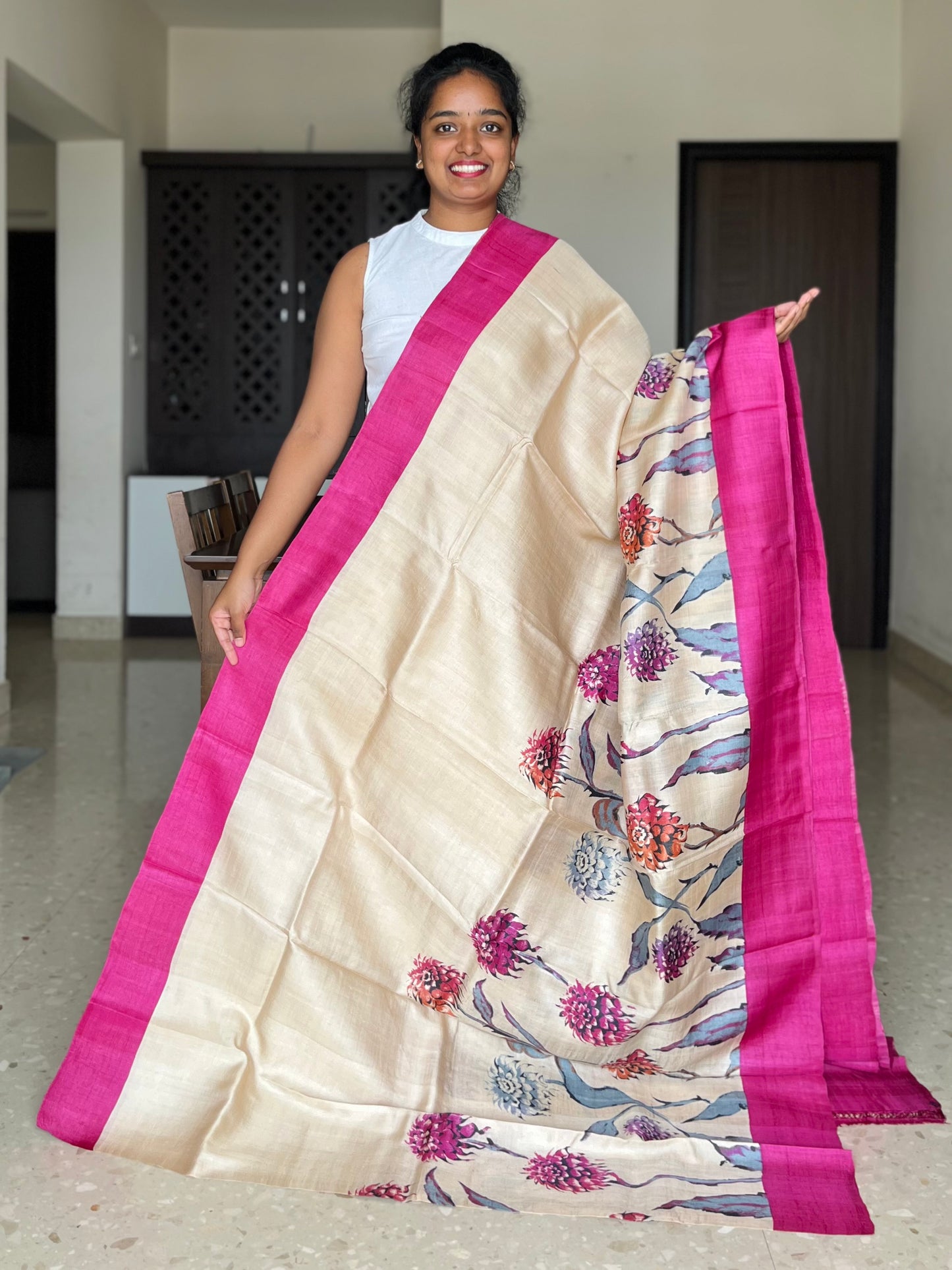 Cream and Magenta Tussar Silk Saree with Printsr